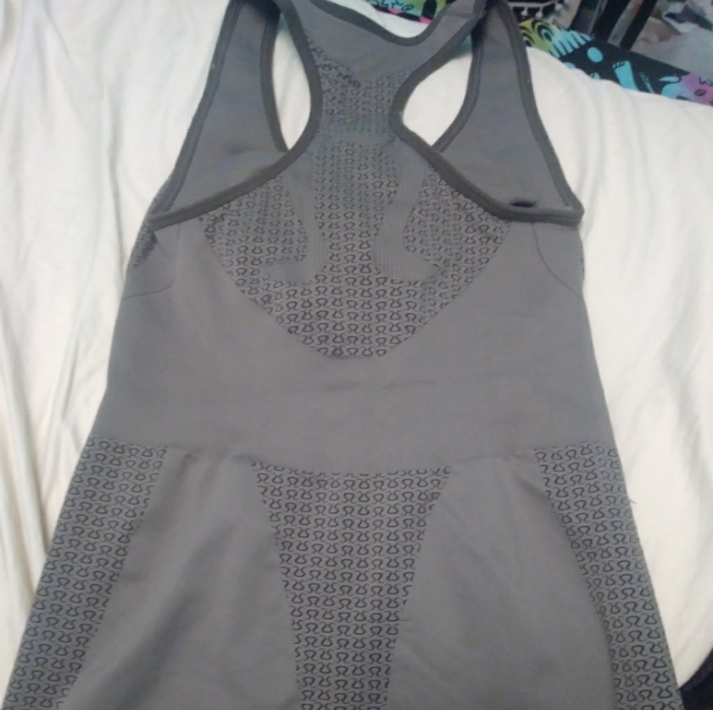 Lululemon work out tank
